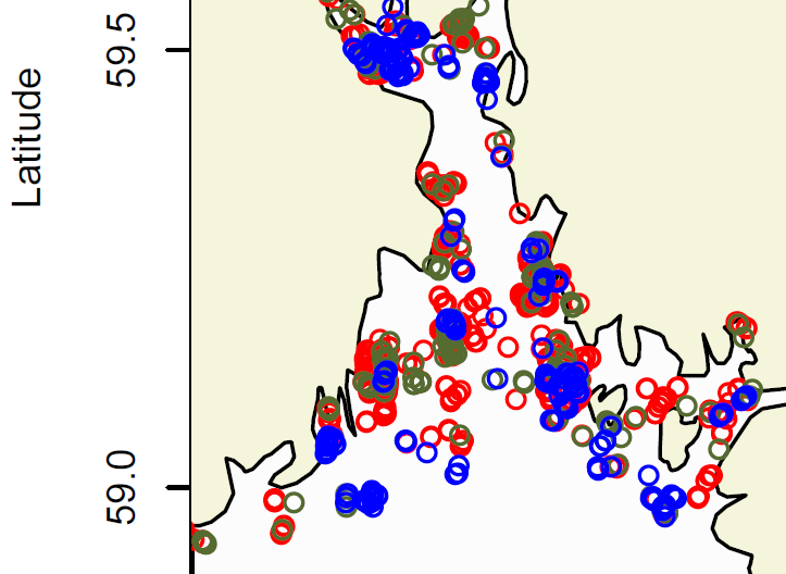 Kart over lokasjoner for faste fiskeredskaper i området. Ulik farge for fritidsfiske og kommersielt fiskeri.