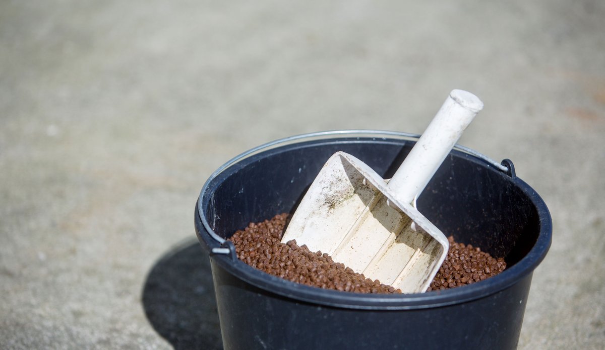 
Bøtte med pellets