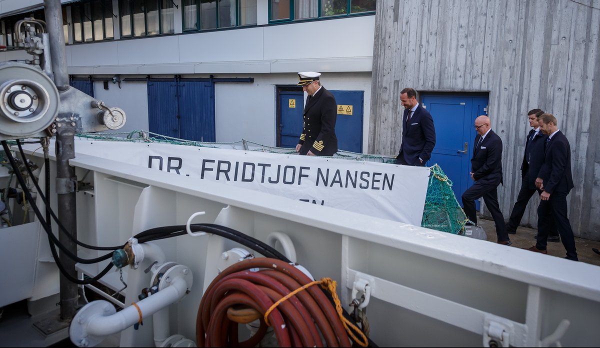 foto av mannskapet på