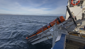 Farkosten tok bilder hvert 0,5 sekund og brukte høyoppløselig akustikk (HiSAS).