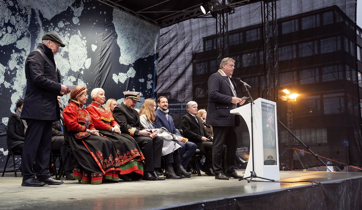 Nesvik taler
