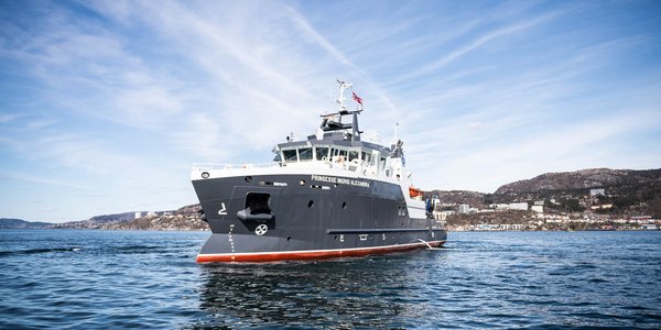 

Forskningsfartøyet «Prinsesse Ingrid Alexandra» på Byfjorden i Bergen