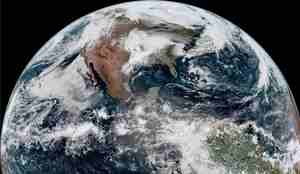 Satellittbilde av jordkloden ned på Nord- og litt av Sør-Amerika