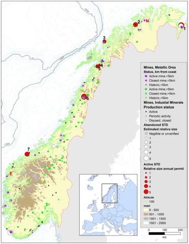 Figur 39. Kart over tidligere og aktive gruver med langs norskekysten. De hvite sirklene viser historiske gruver, og de røde sirklene aktive gruver, med dumping av gruveavfall (STD = Submarine tile disposal) i det marine miljø, slik status var i 2015 og beskrevet av Ramirez-Lllodra mfl. (2015). Siden har tillatelser blitt gitt for utslipp i Førdefjorden og reetablering av gruveaktivitet med utslipp i Repparfjorden.