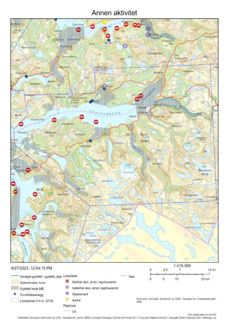 Figur 46 : Annen menneskelig aktivitet på de aktuelle gytefeltene, herunder akvakultur, turistfiskebedrifter og olje/gass-installasjoner.