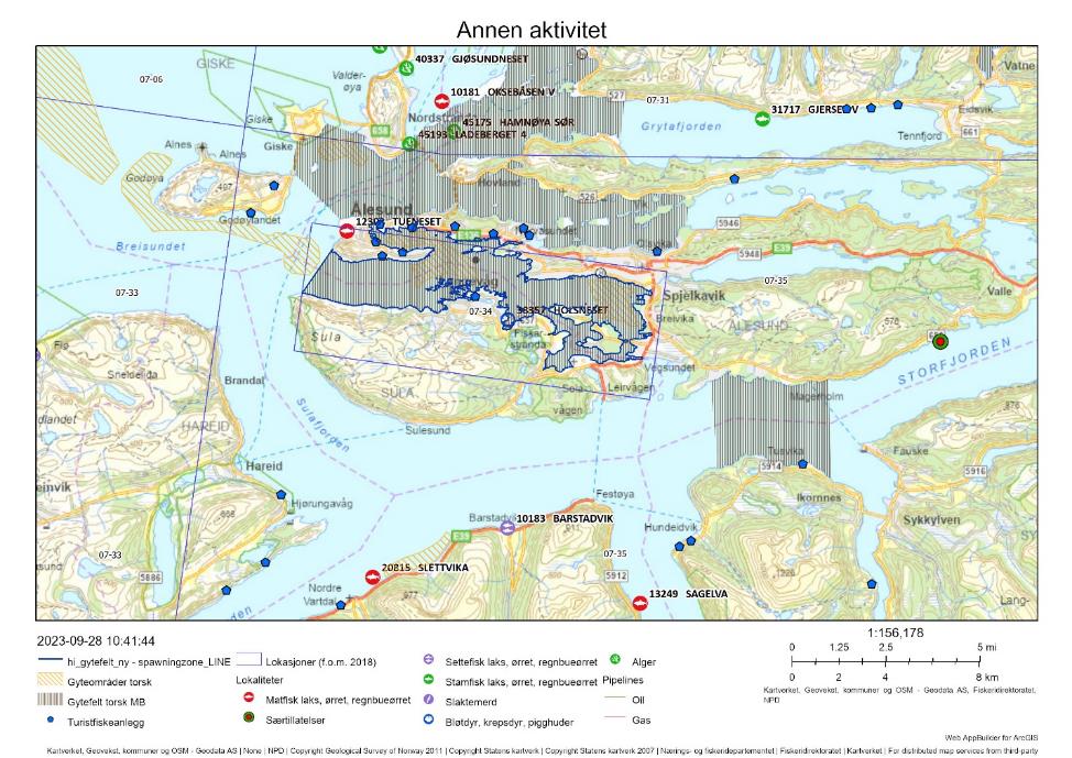 Figur 92 : Annen menneskelig aktivitet på de aktuelle gytefeltene, herunder akvakultur, turistfiskebedrifter og olje/gass-installasjoner.