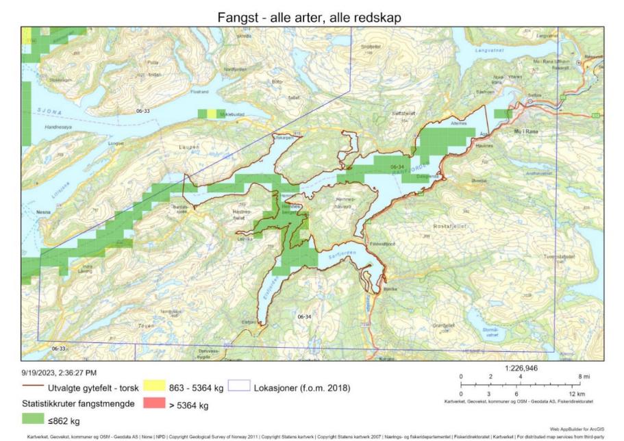 Figur 61 : Oversiktskart fiskeriaktivitet (AIS/VMS koblet med sluttseddeldata/ERS) i lokasjon 6-34 som inkluderer gytefeltet Hemnes (markert med mørkerøde linjer). Totale landinger av alle arter (kun sluttsedler som lot seg koble til detaljerte aktivitetsdata) i perioden 2018-2021 vises i rutenett farget etter en trafikklysmodell (rød > gul > grønn).