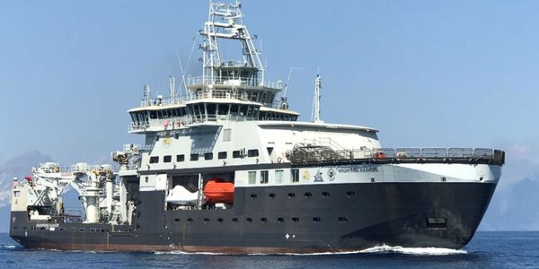 

The research vessel Kronprins Haakon