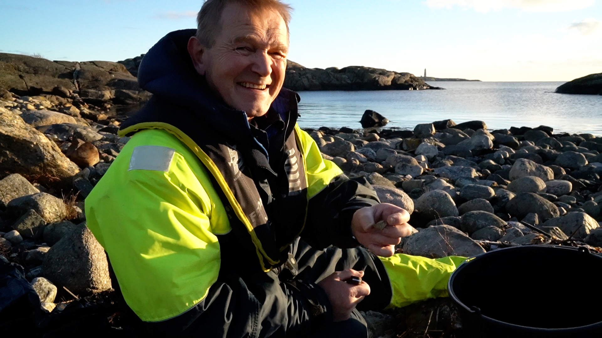 foto av forsker Anders Jelmert i fjæra